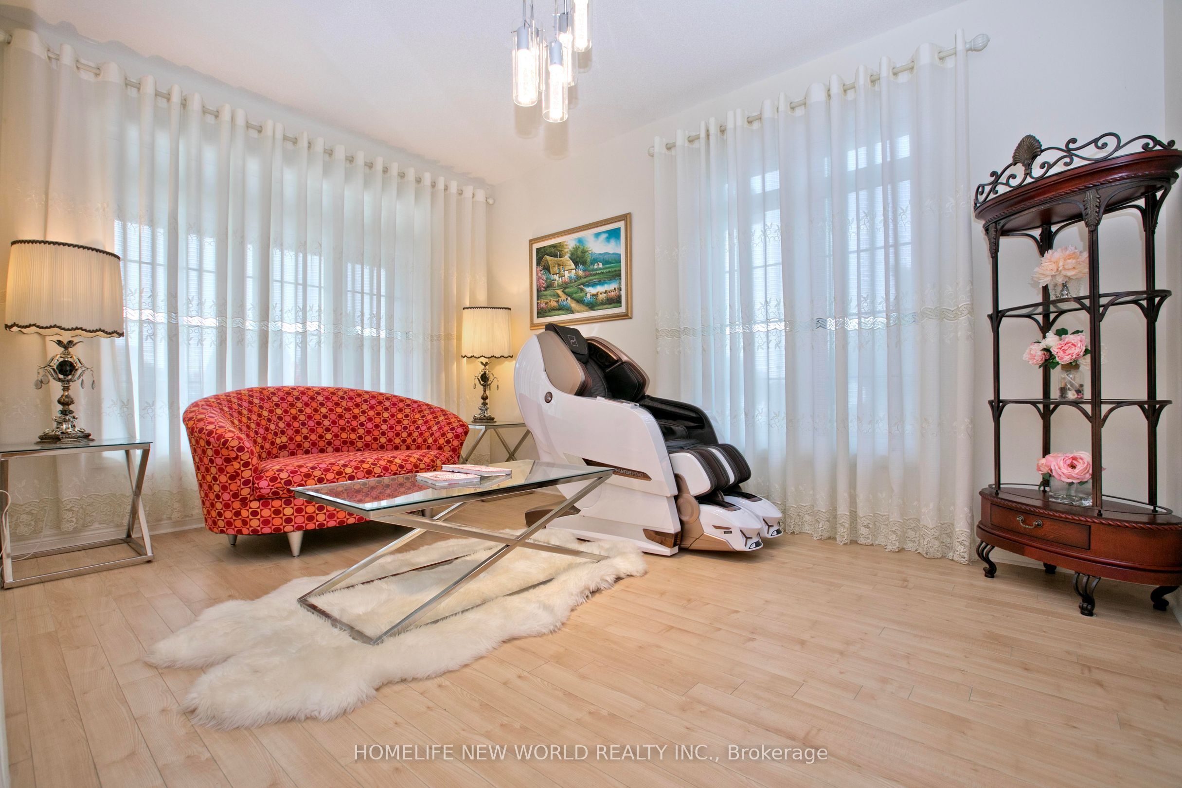 153 Alexander Lawrie Avenue