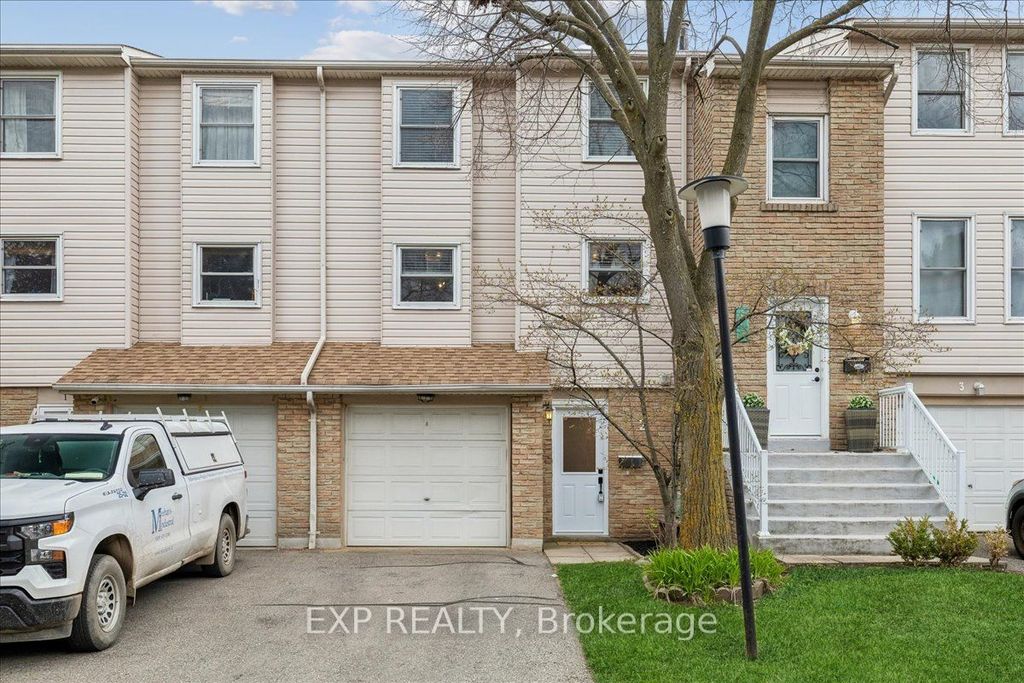Photo of 5878 Montevideo Road #2, Mississauga, ON L5N 2V5 (MLS # W13076484)
