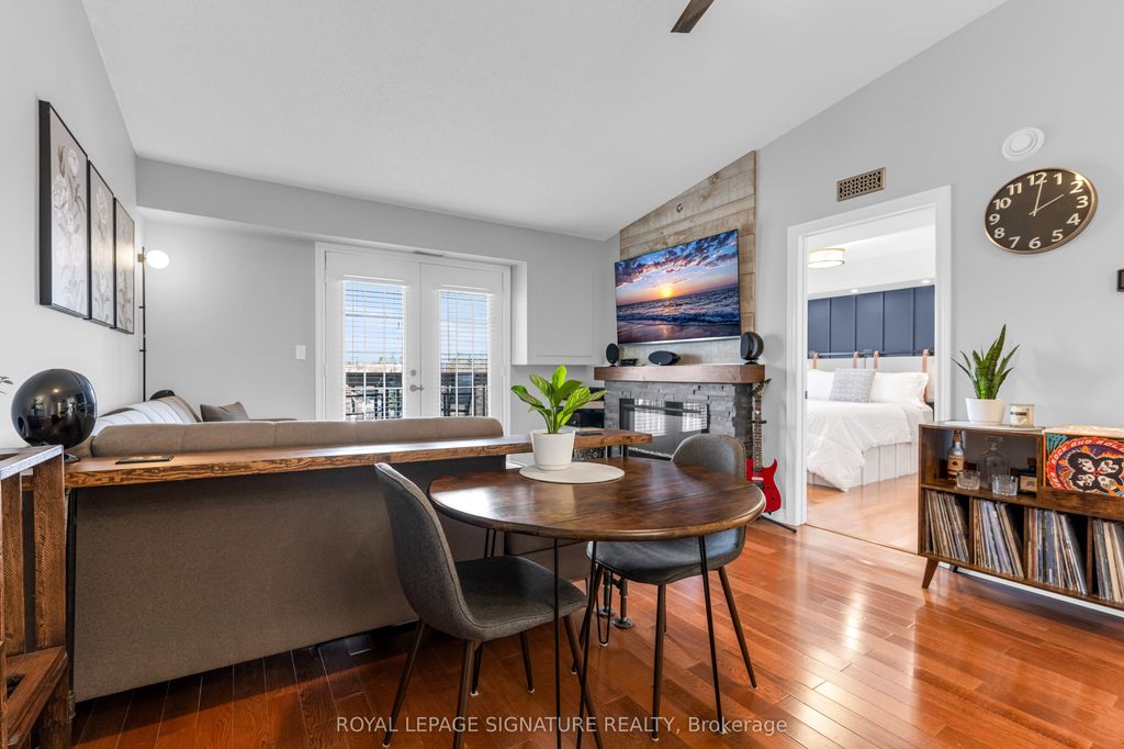 Photo of 4005 Kilmer Drive #410, Burlington, ON L7M 4M2 (MLS # W12882784)