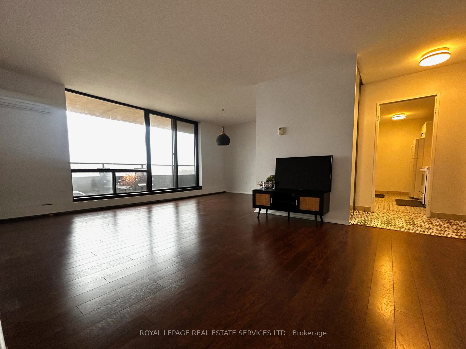 2929 Aquitaine Avenue 905