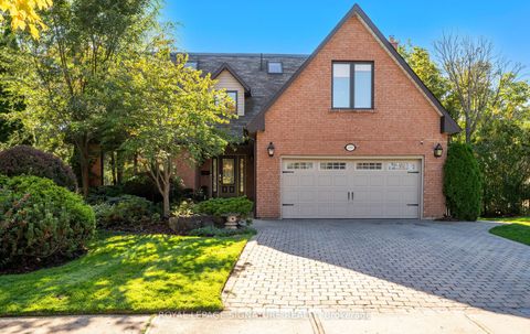 1189 Ostler Court Mississauga ON L5C 3G5