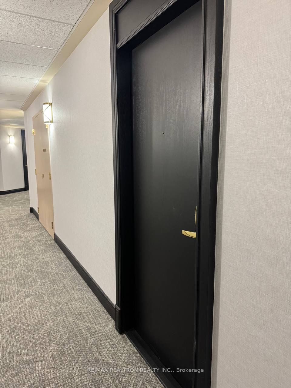 185 Oneida Crescent LPH01