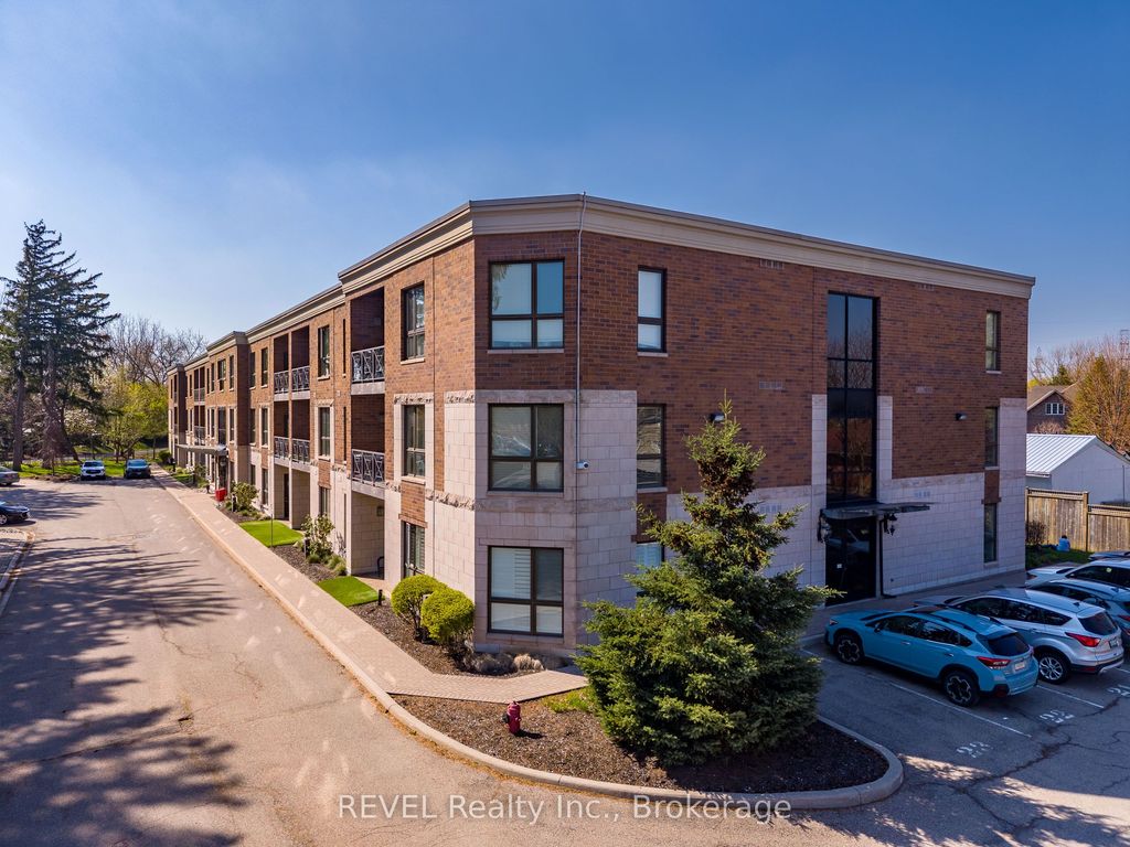 Photo of 2799 St. Paul Avenue #212, Niagara Falls, ON L2J 2L3 (MLS # X13041796)