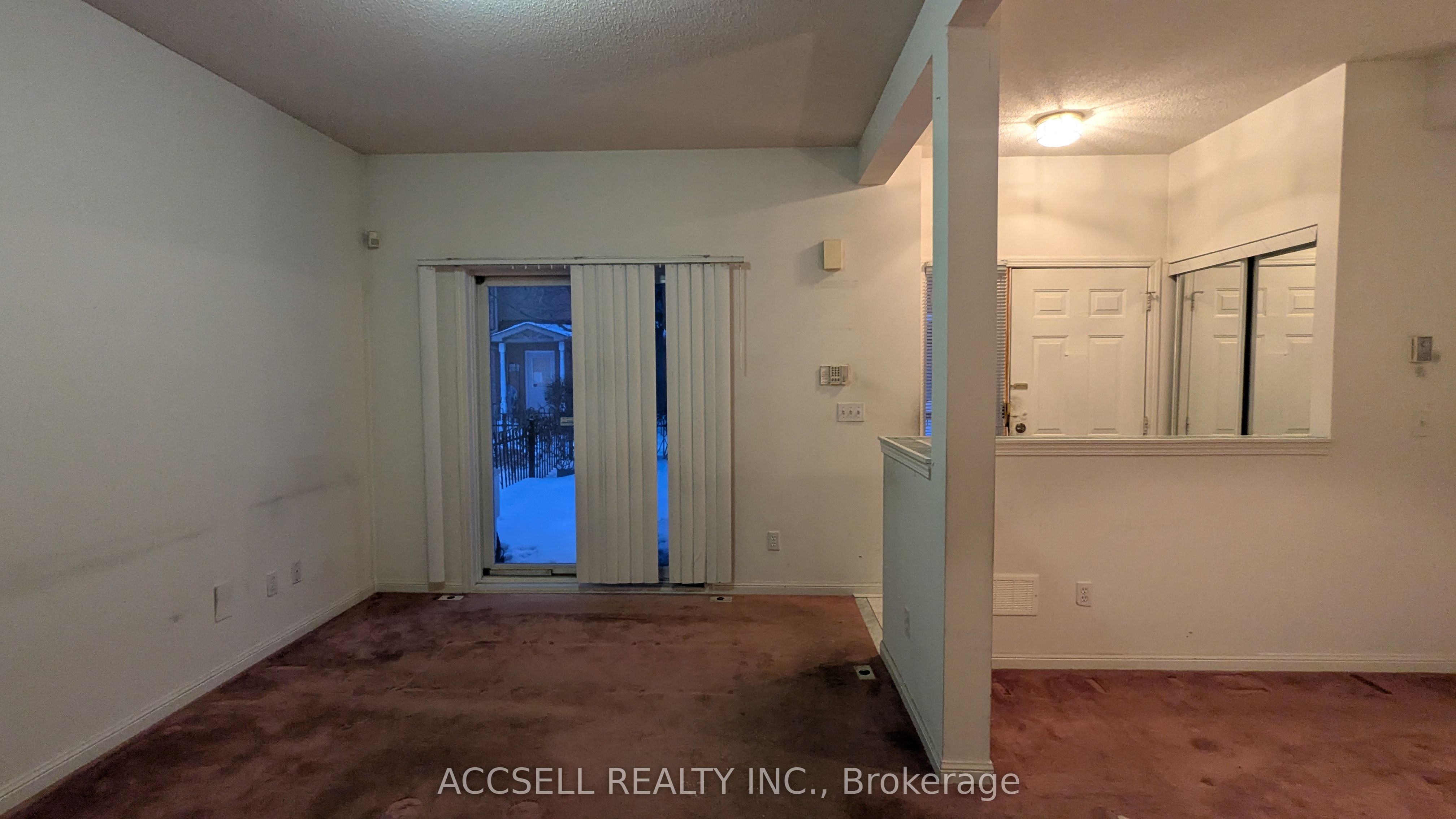 20 St Moritz Way 13