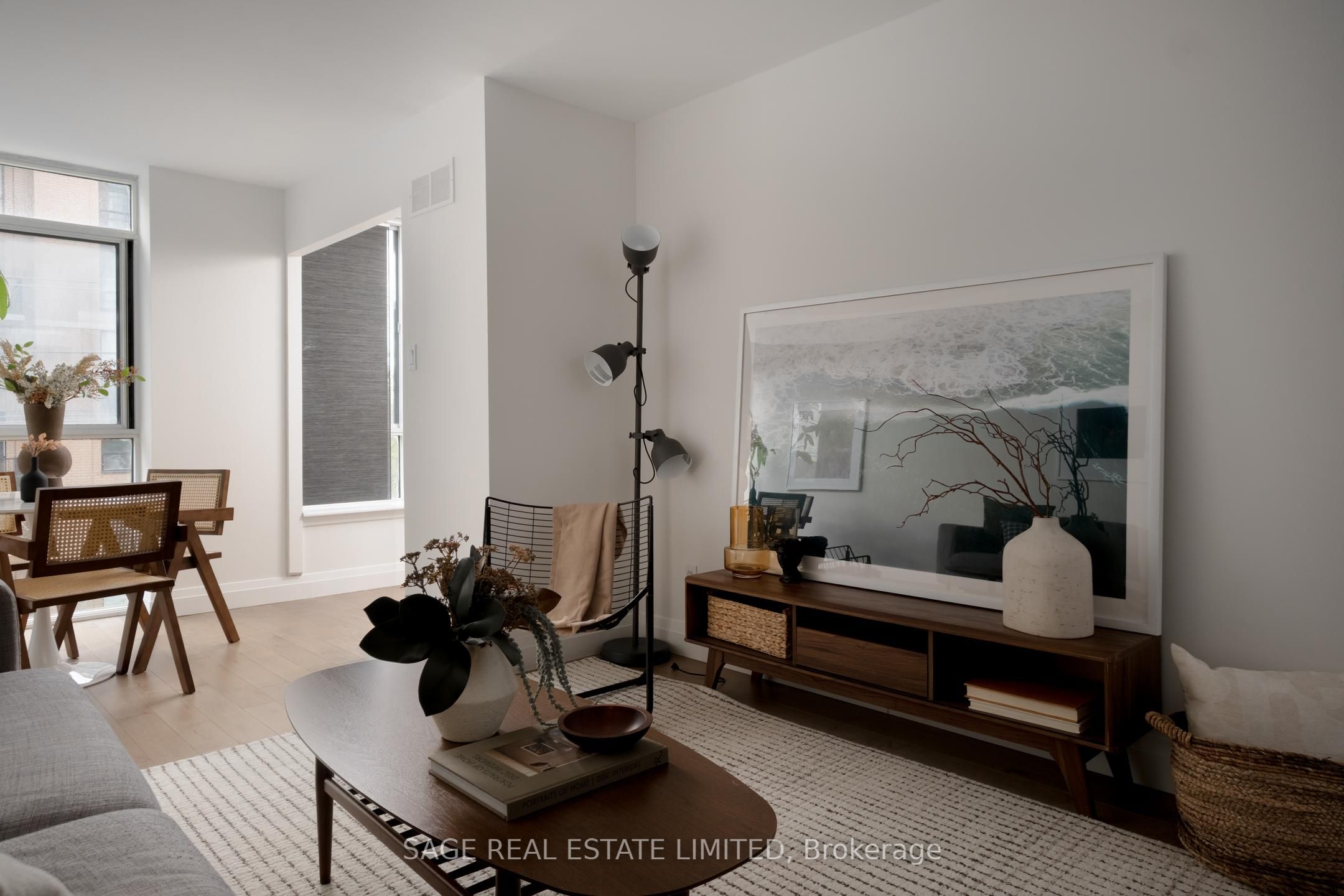 801 King Street W 420