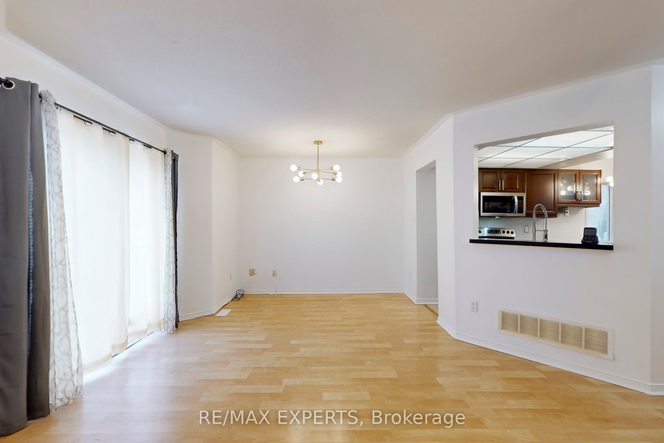 5631 Cortina Crescent