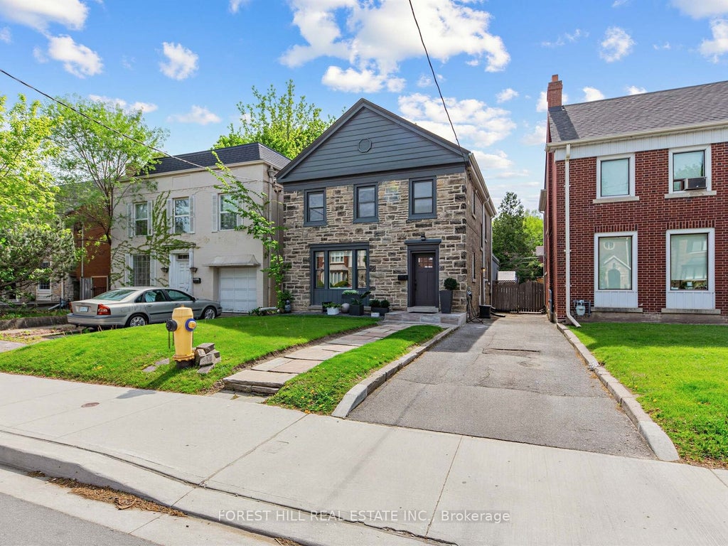 Photo of 192 Glen Cedar Road, Toronto, ON M6C 3H1 (MLS # C13563598)