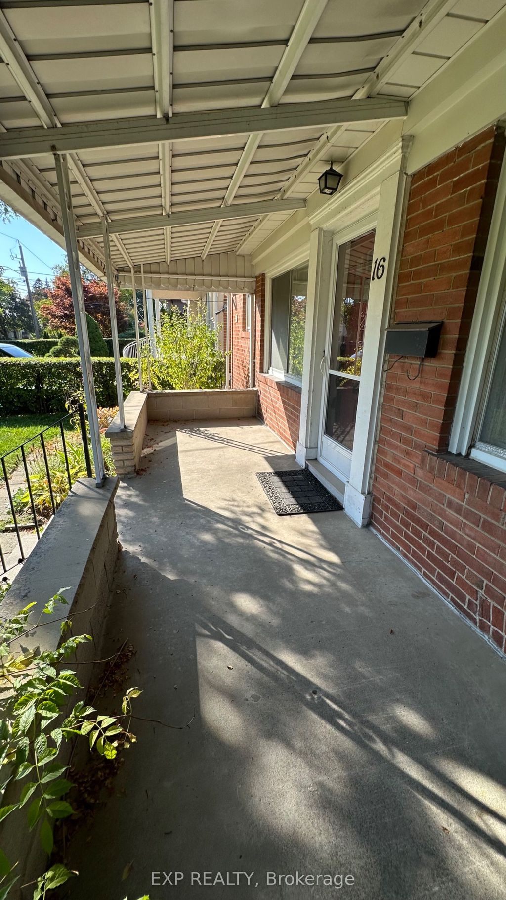 Photo of 16 King Georges Drive W, Toronto, ON M6M 2G9 (MLS # W12446557)