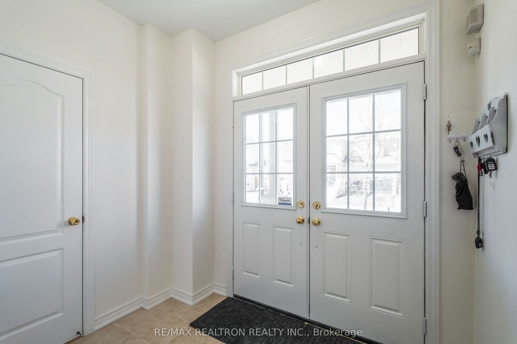 Photo of 9 CONSTANCE Street, Brampton, ON L6P 3C9 (MLS # W12975356)