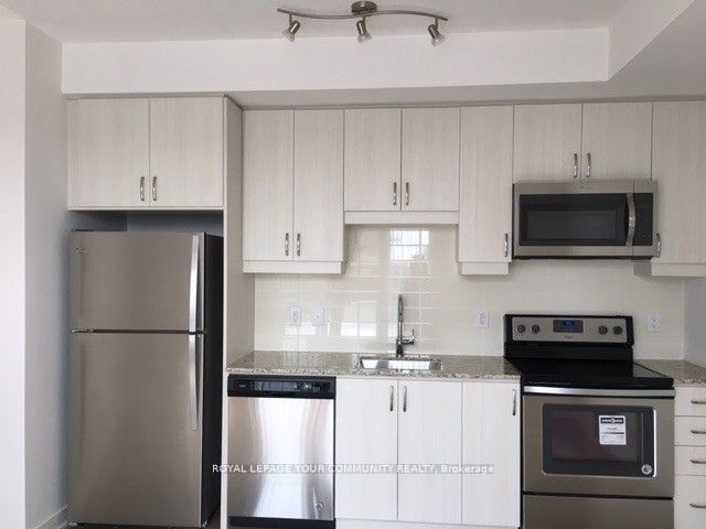 9191 Yonge Street 404 SW