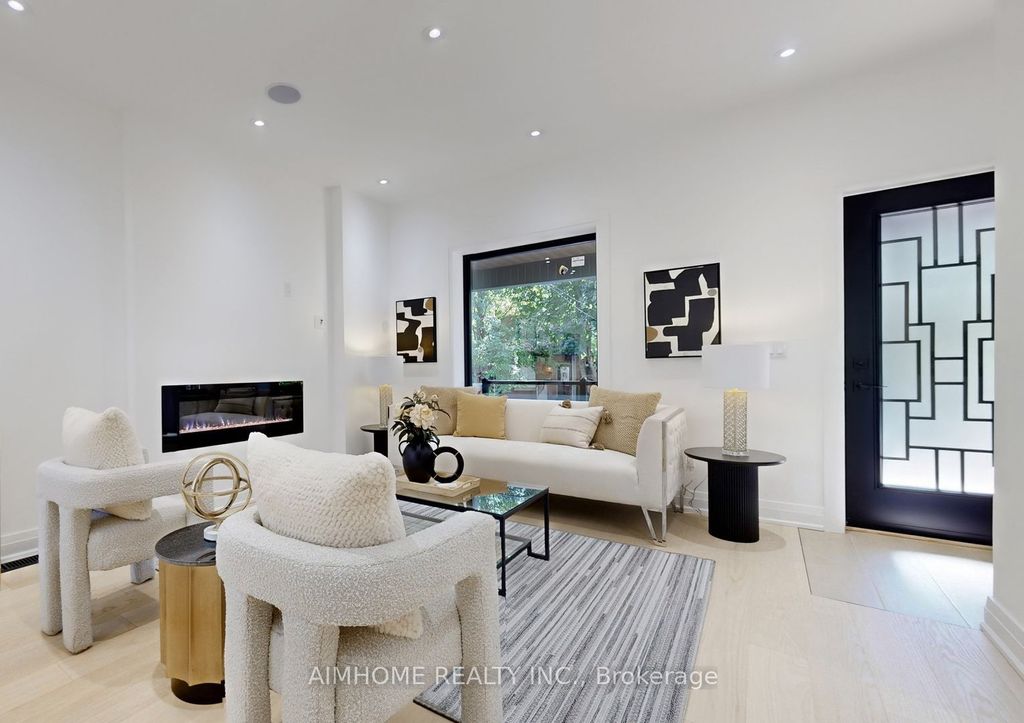 Photo of 38 Sparkhall Avenue, Toronto, ON M4K 1G5 (MLS # E12485661)