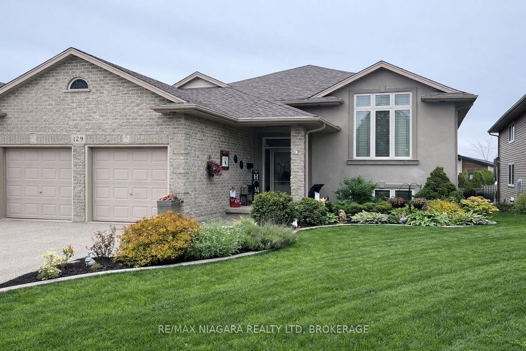 Photo of 129 Wellbrook Avenue, Welland, ON L3C 7M8 (MLS # X12715286)