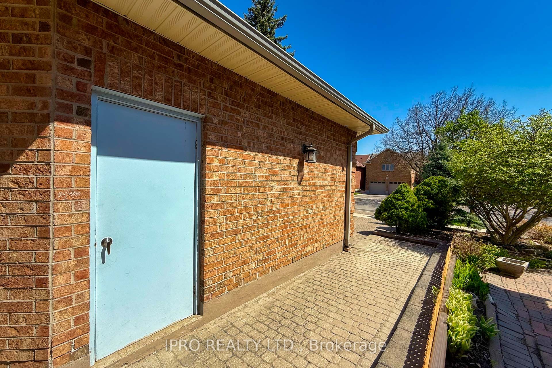 92 Rosebury Lane