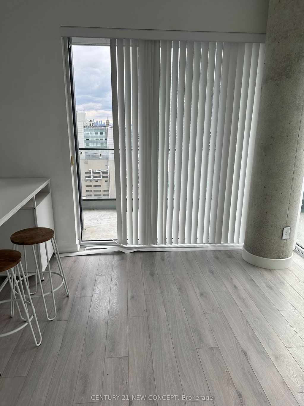 Photo of 77 Shuter St. Street #2913, Toronto, ON M5B 0B8 (MLS # C12474620)