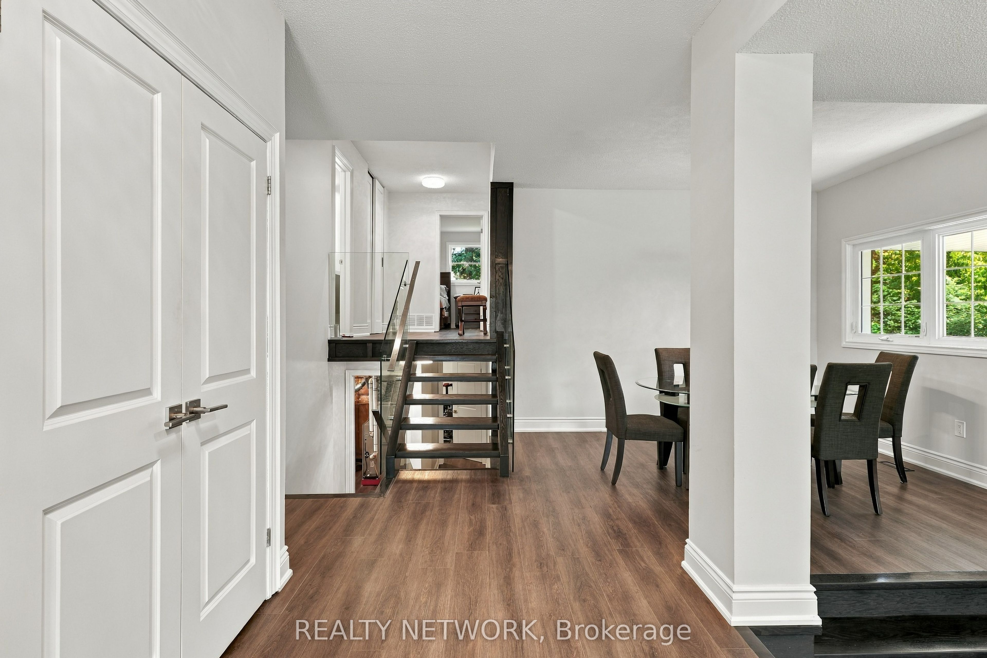 2390 Sinclair Circle