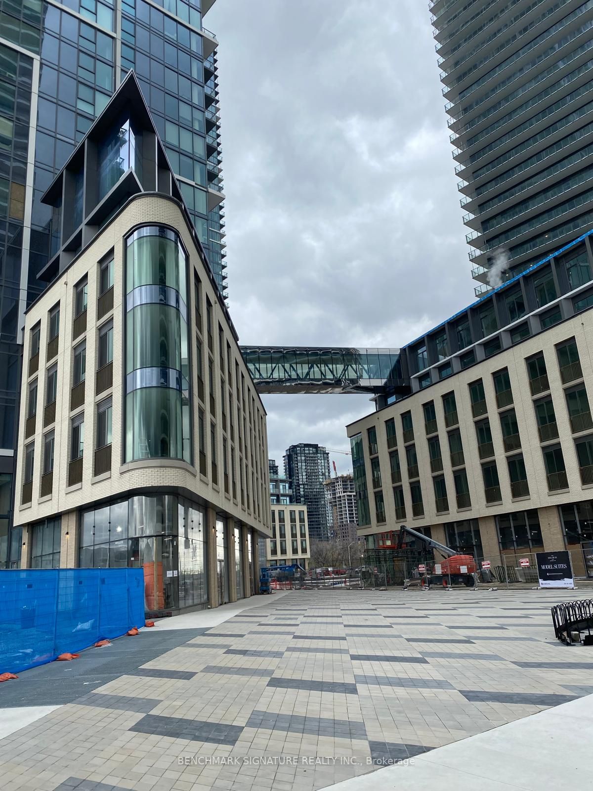 Photo 1 of 16 — 7890 Jane Street 302, Vaughan, ON L4K 0K9