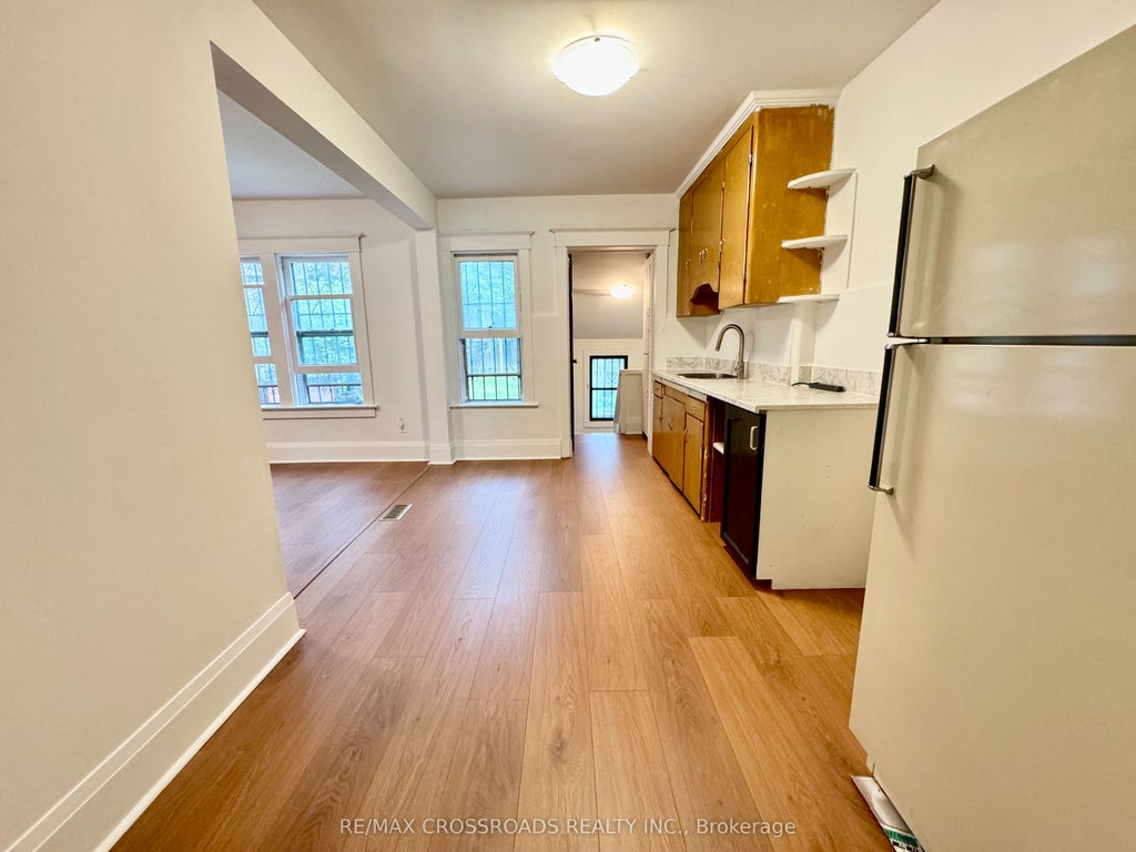 Photo of 287 Greenwood Avenue, Toronto, ON M4L 2R6 (MLS # E14032514)
