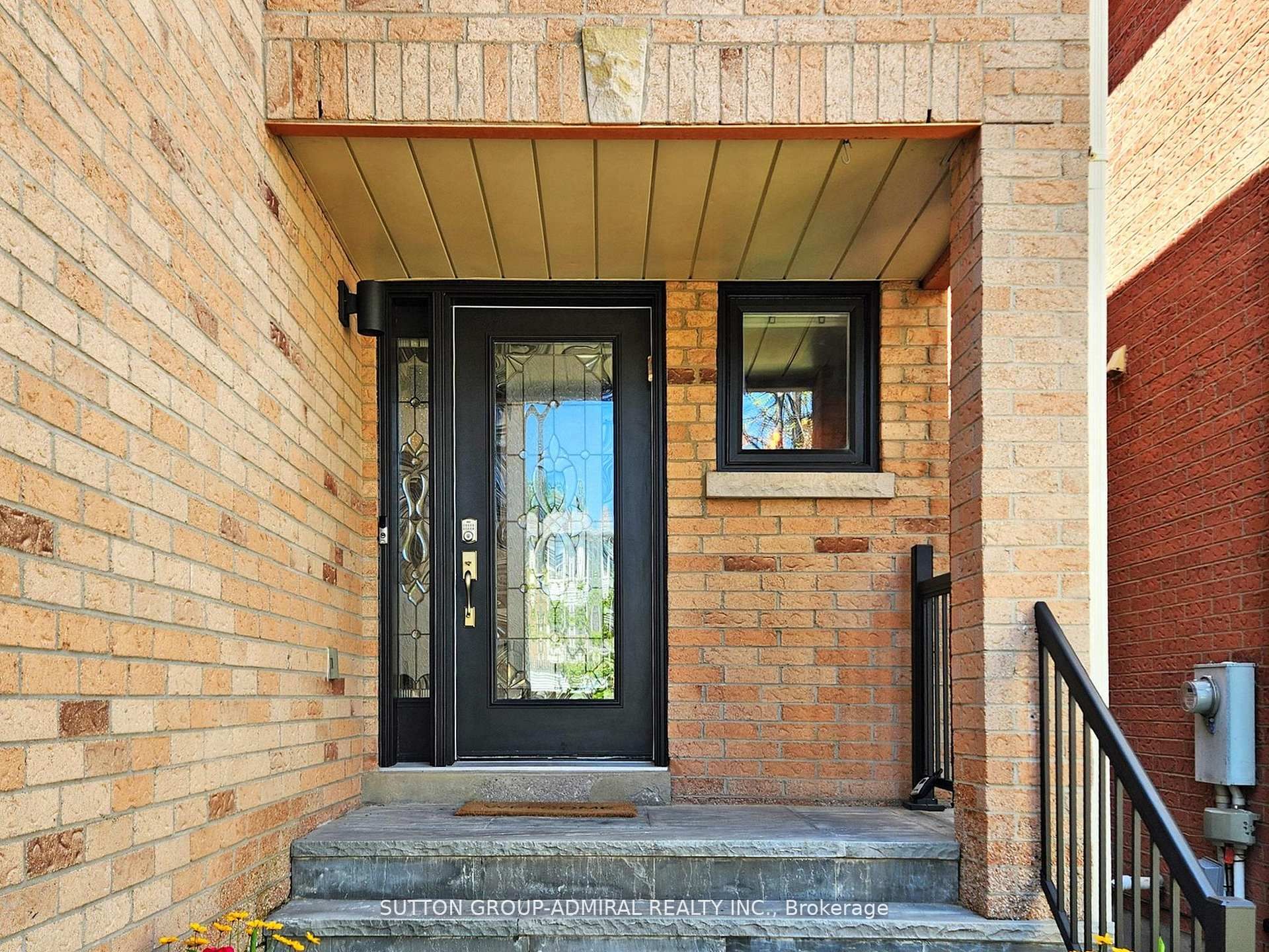 101 Glen Crescent