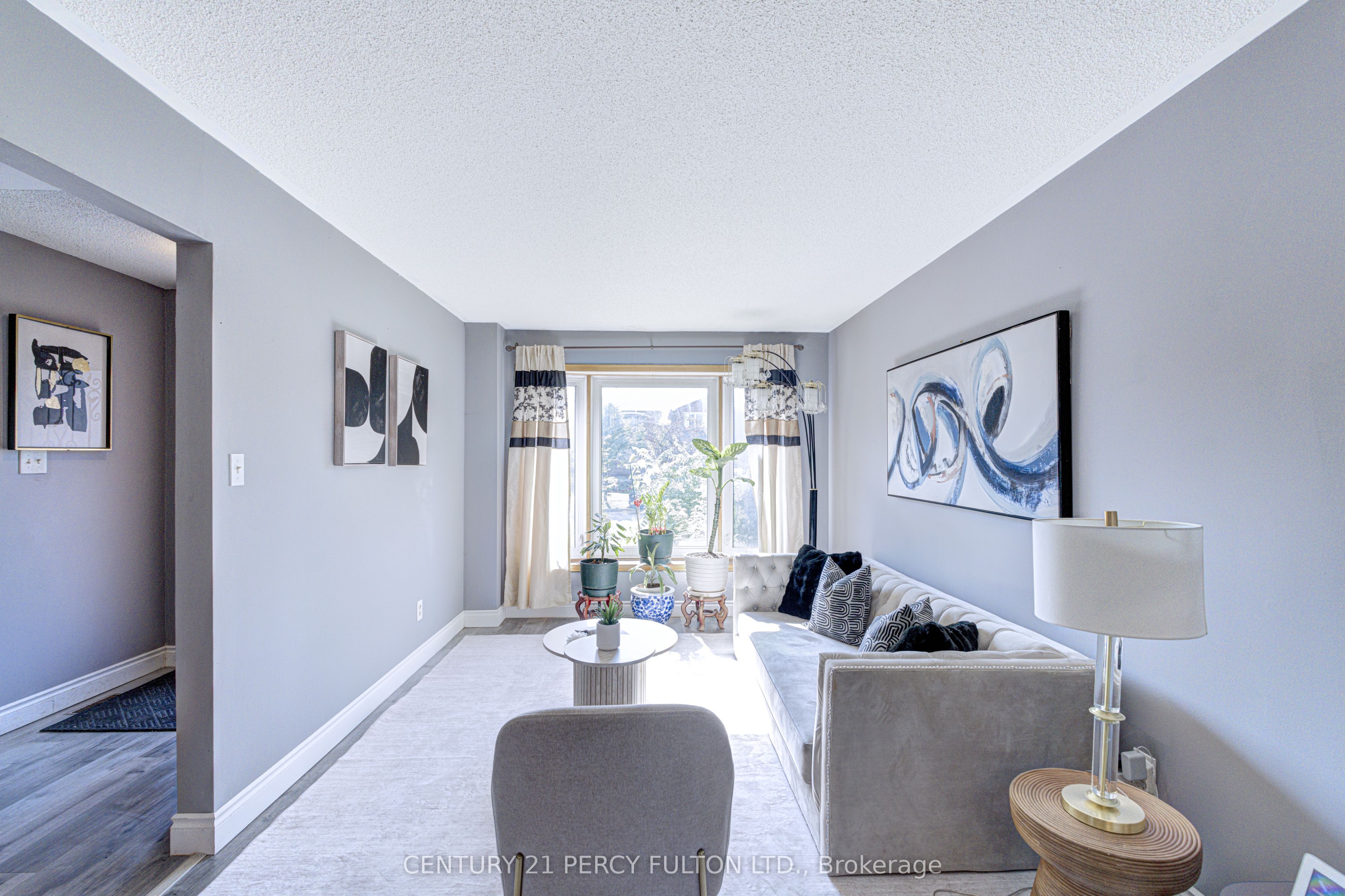 1042 Wetherby Lane