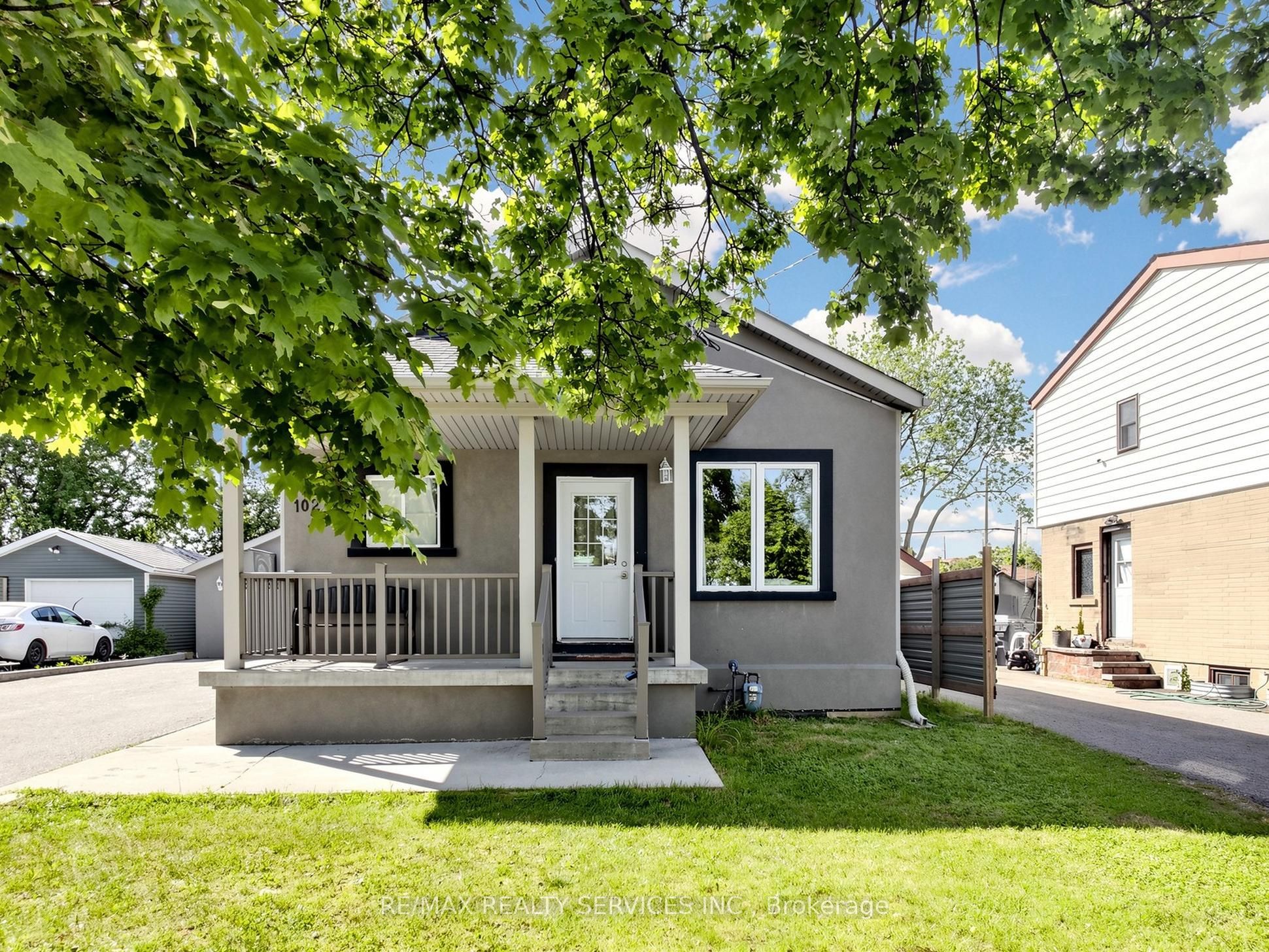 102 Woodward Avenue