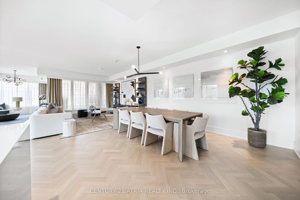 Photo of 455 Wellington Street W #810, Toronto, ON M5J 2R2 (MLS # C12331347)