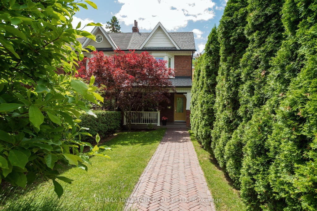 Photo of 63 Hillsview Avenue, Toronto, ON M6P 1J4 (MLS # W13472818)