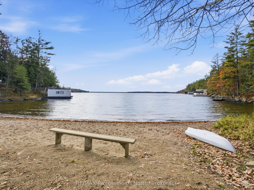 Photo of 1037 STRAWBERRY BAY Road, Bracebridge, ON P1L 1X2 (MLS # X12912372)