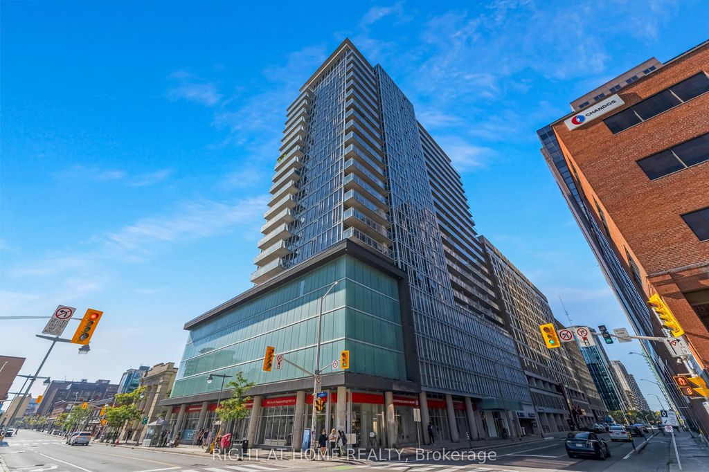 Photo of 324 Laurier Avenue W #2010, Ottawa Centre, ON K1P 0A4 (MLS # X12745602)