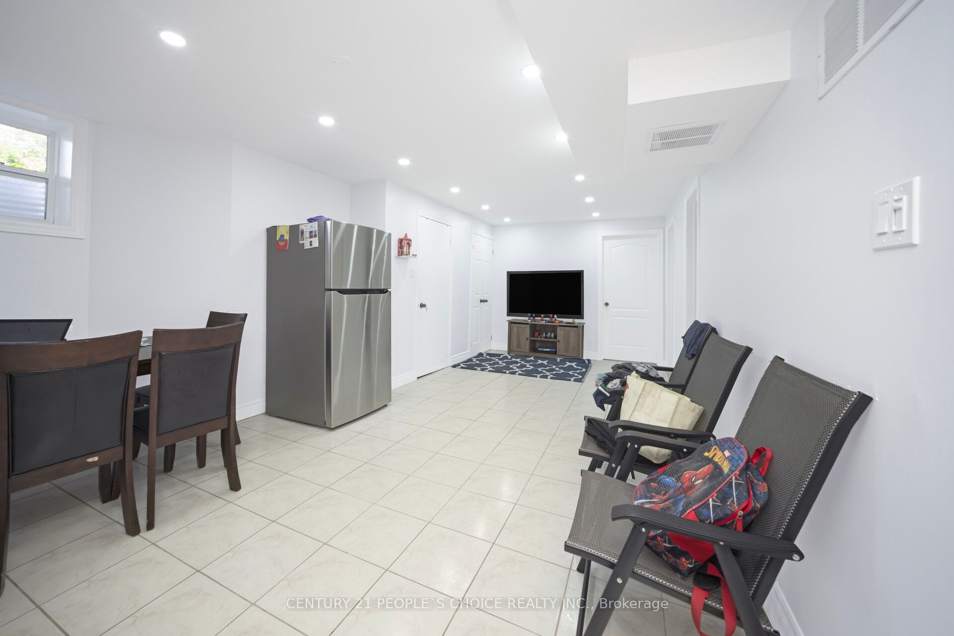 2 Checkerberry Crescent Lower