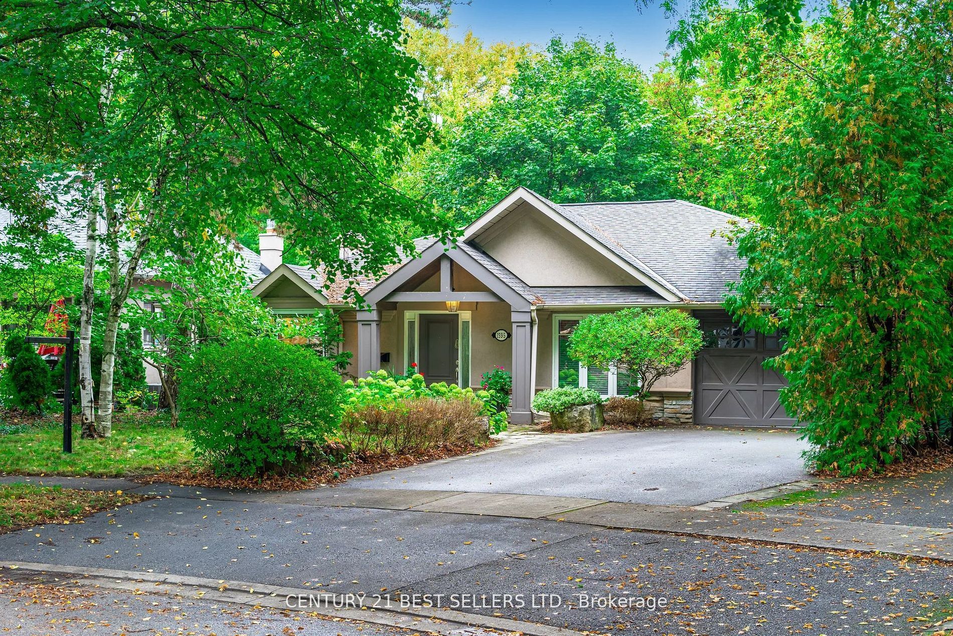 1595 Calverton Court