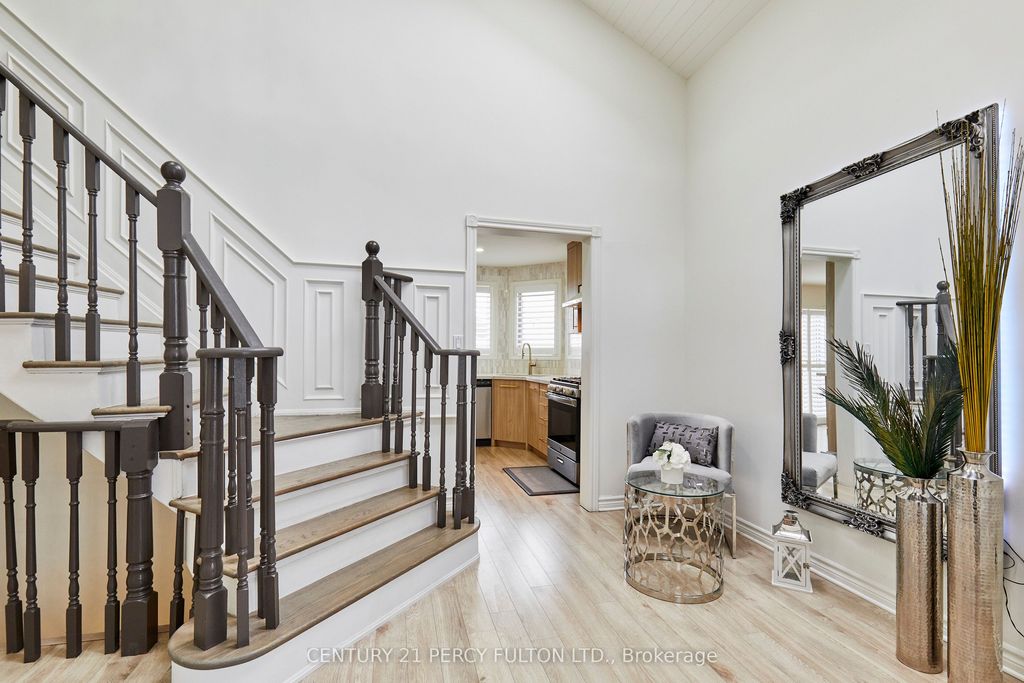 Photo of 803 Beatrice Street E, Oshawa, ON L1K 2H8 (MLS # E12864718)