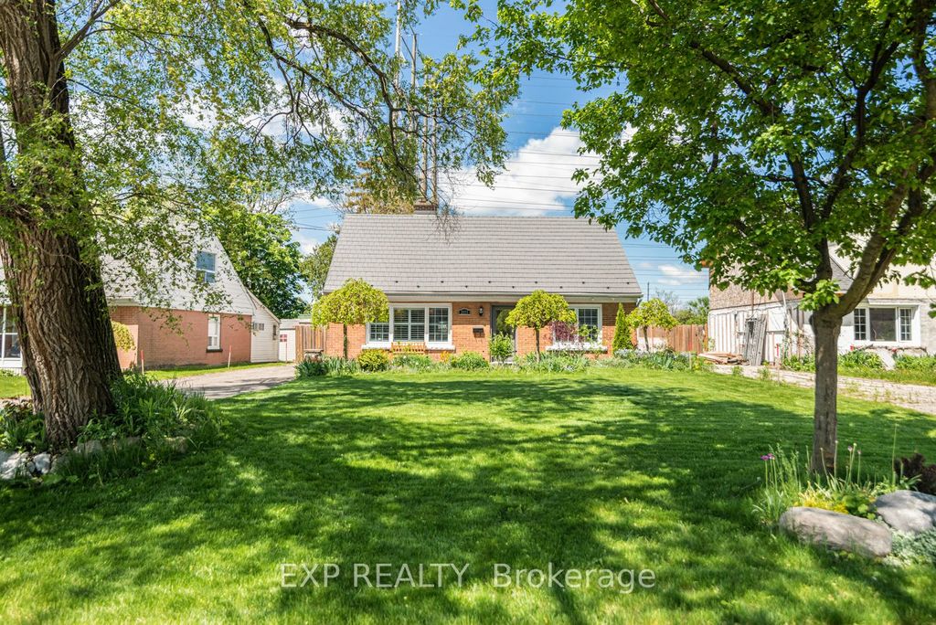 Photo of 2055 Churchill Avenue, Burlington, ON L7R 3T8 (MLS # W12458039)
