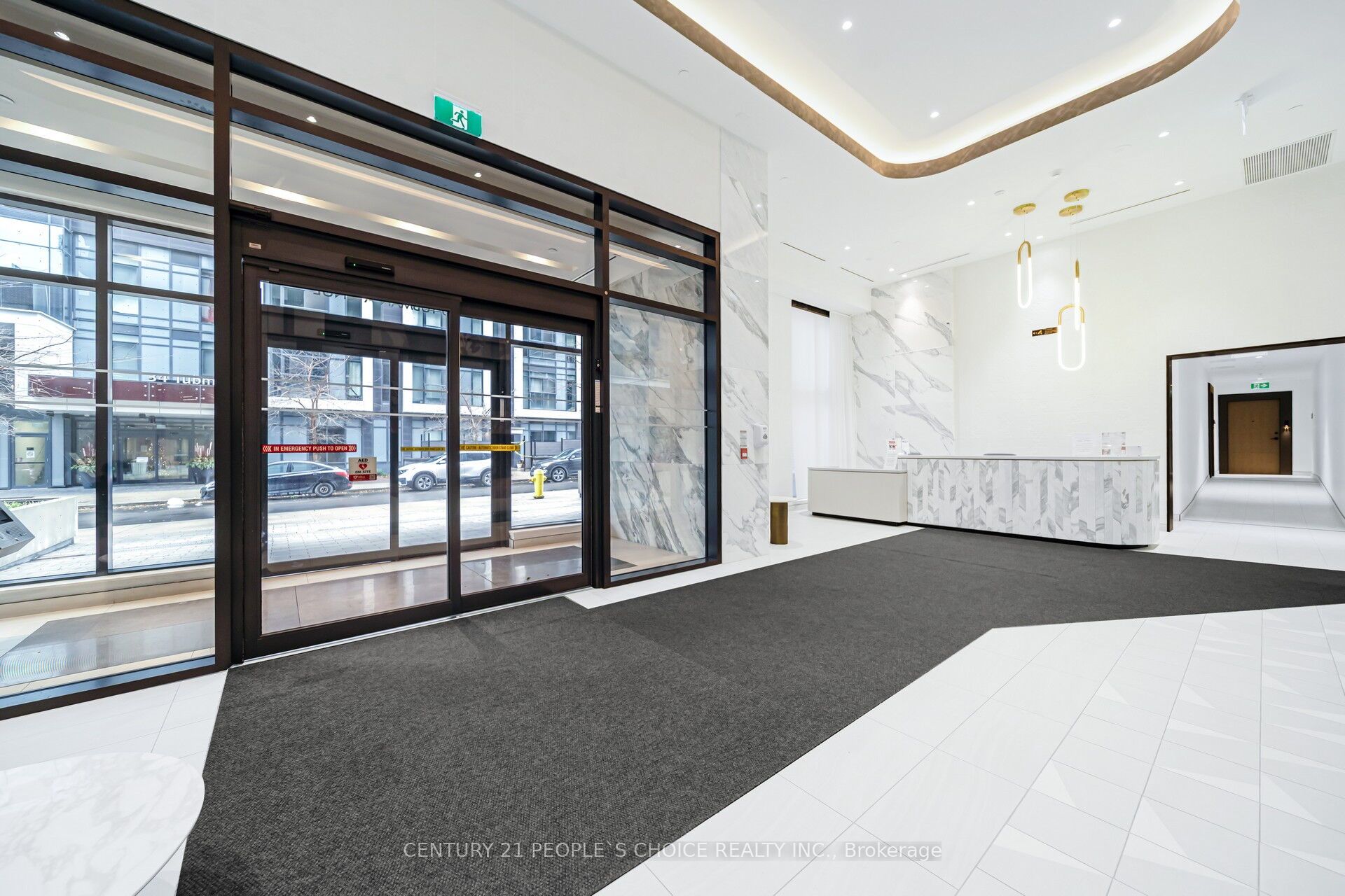 35 Tubman Avenue 323