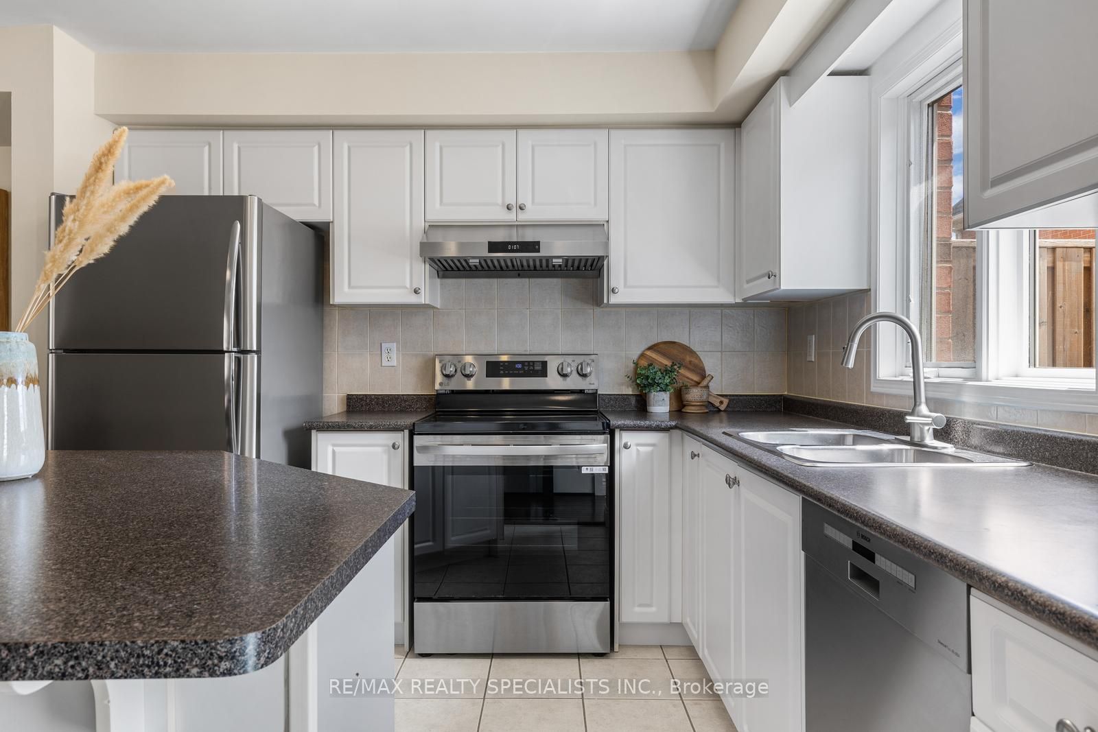 201 Tenth Street 8