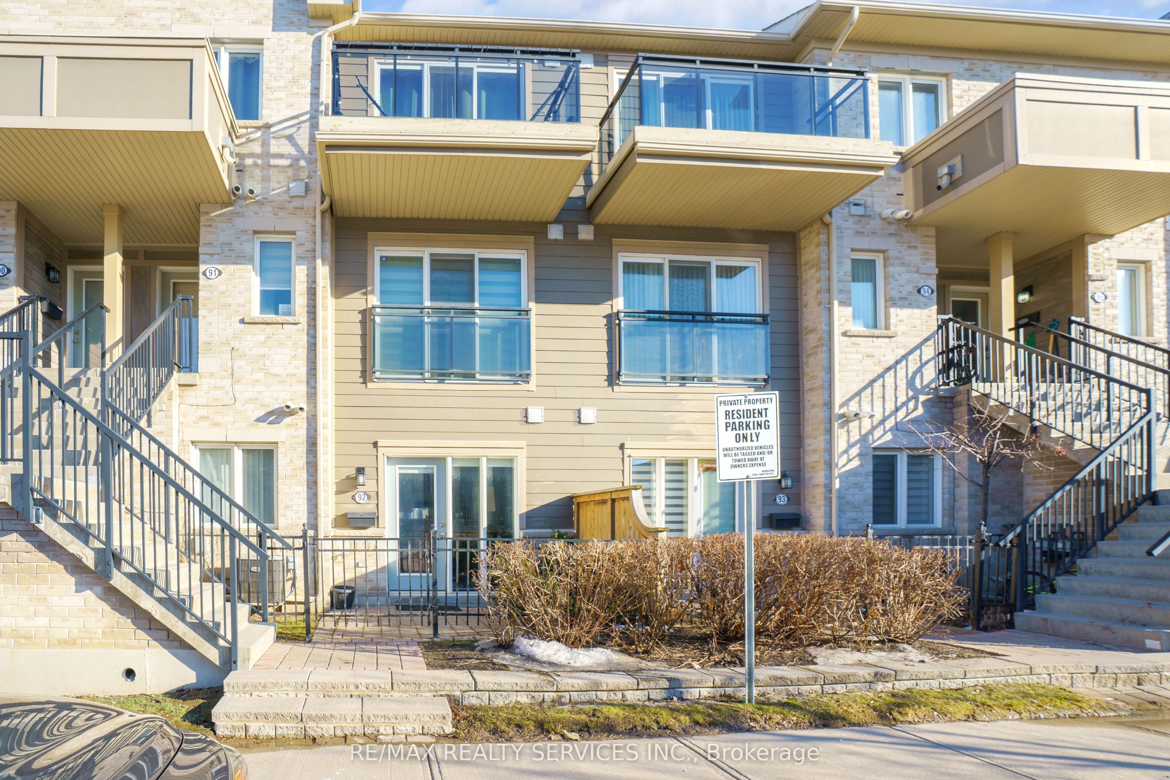 60 Fairwood Circle 92