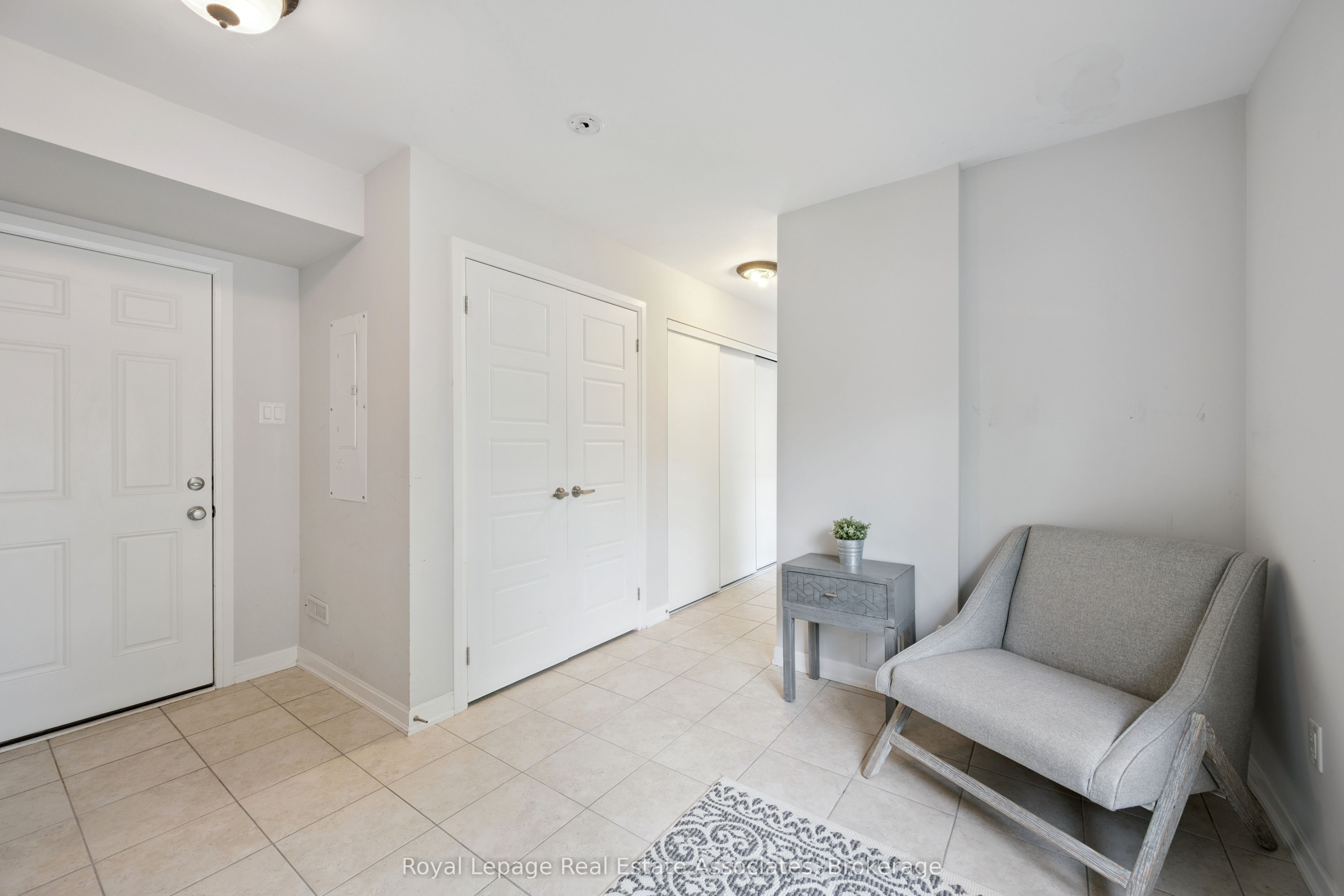 165 Hampshire Way 71