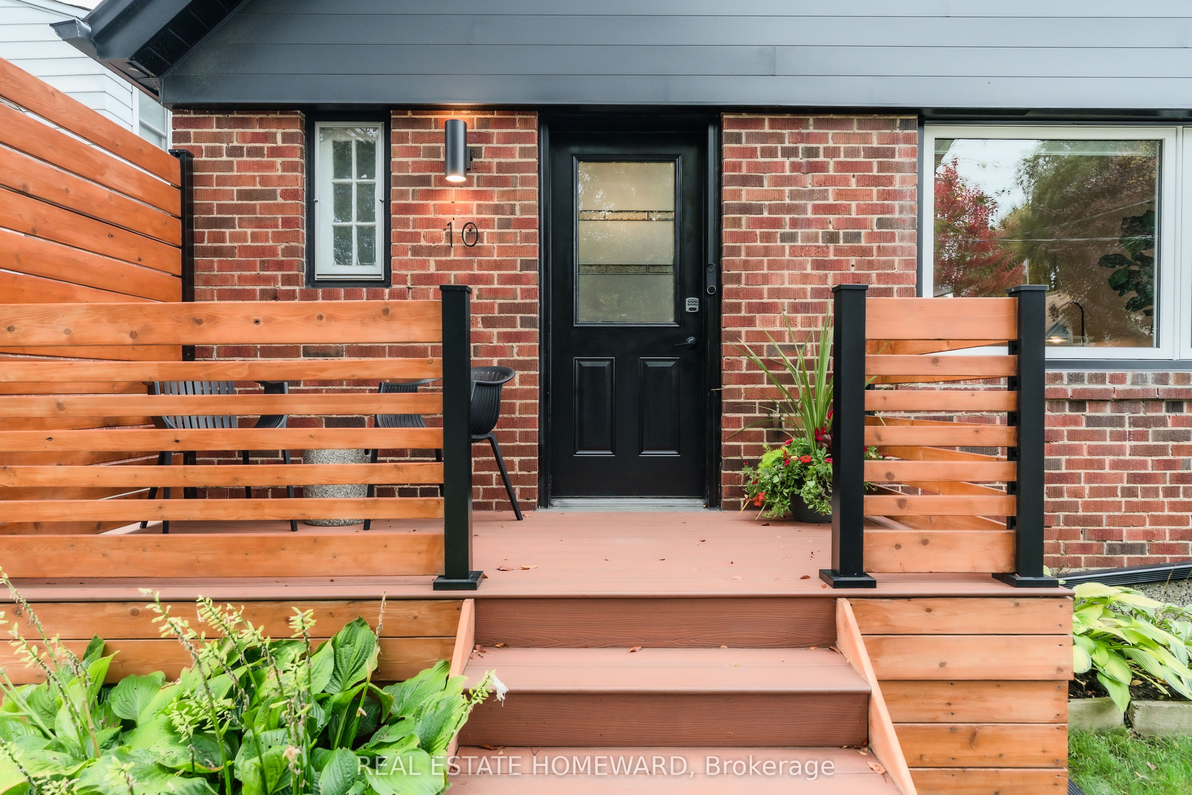 10 Norlong Boulevard