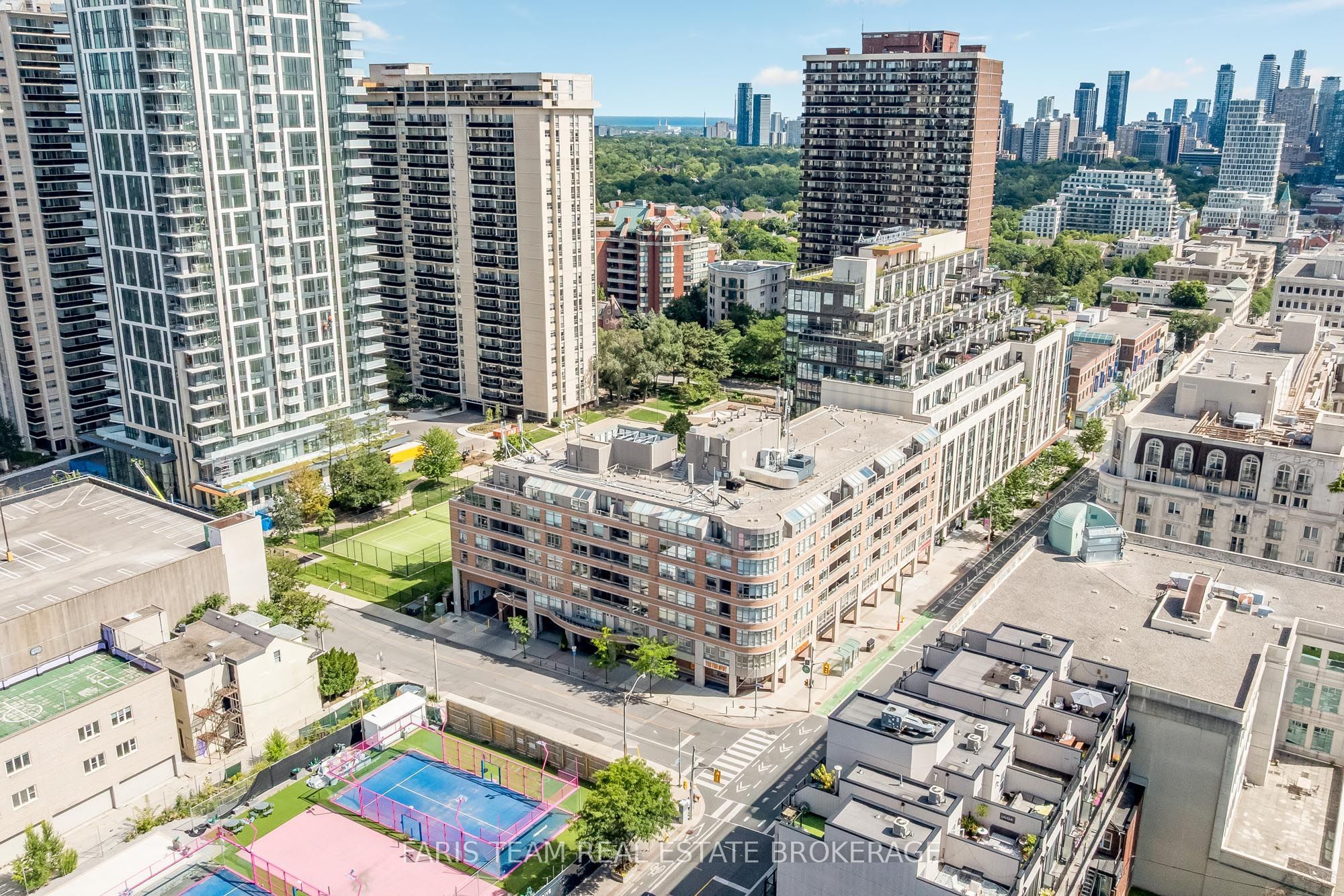5 Rosehill Avenue 703