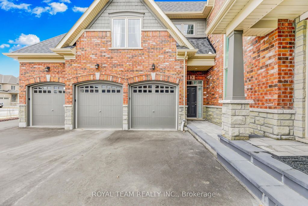 Photo of 25 Thompson Way, Springwater, ON L9X 2A5 (MLS # S13087352)