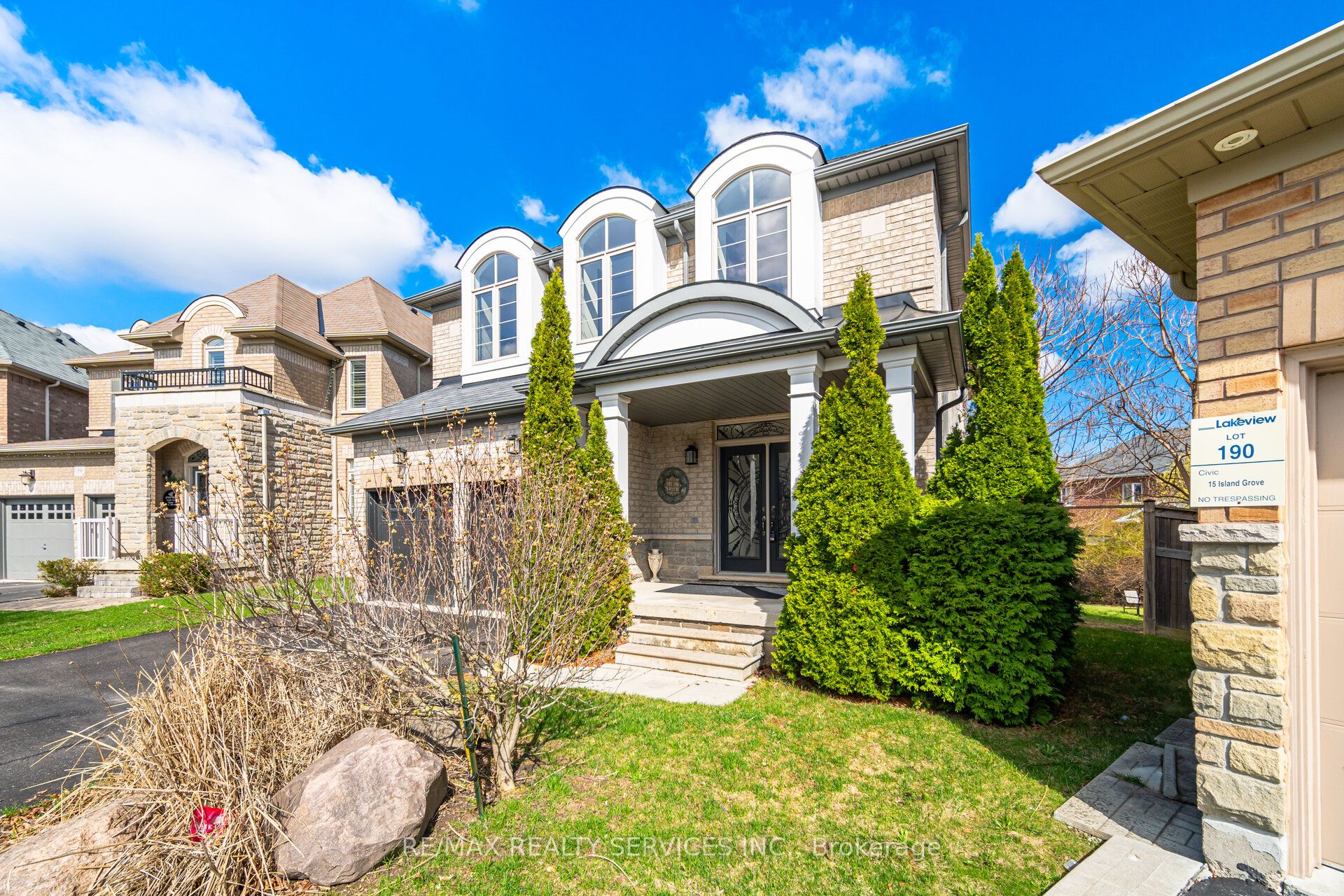 17 ISLAND Grove