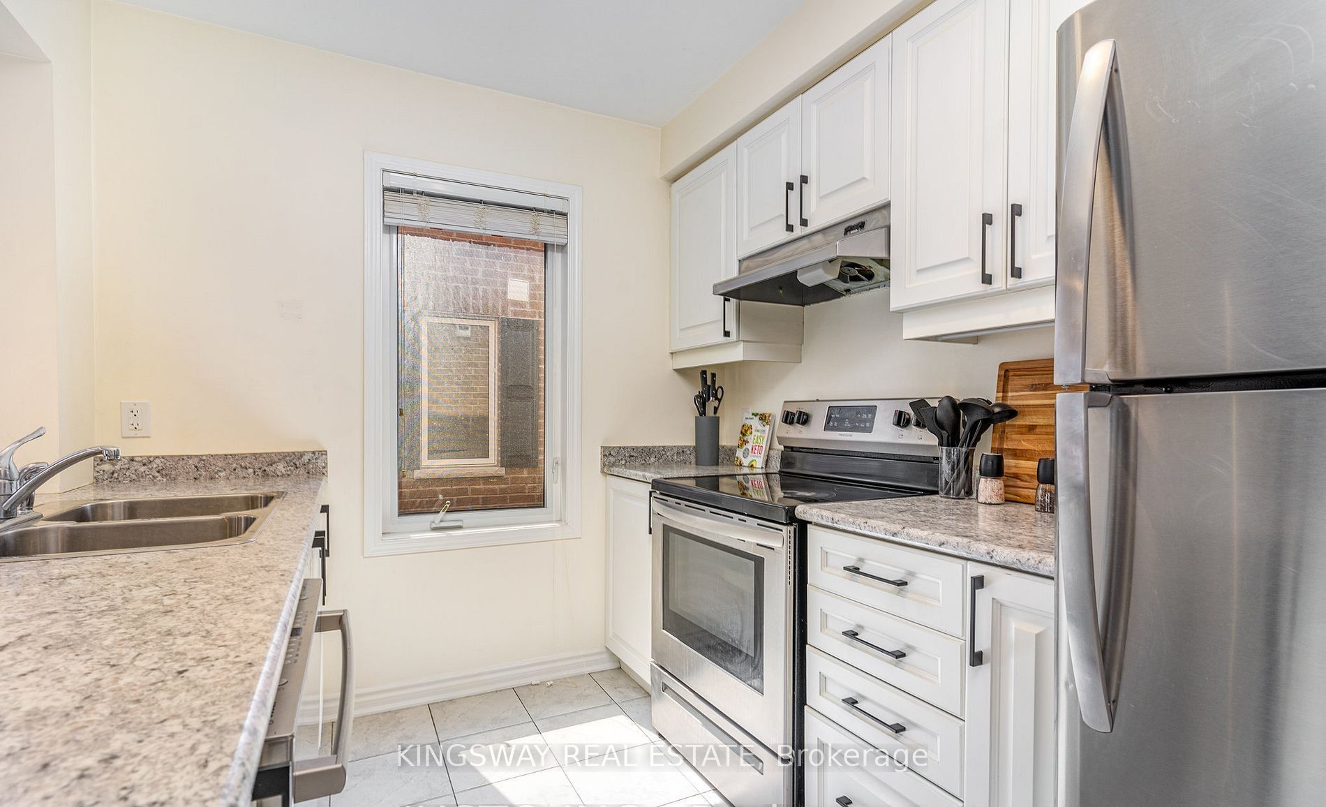 1000 Asleton Boulevard N 47