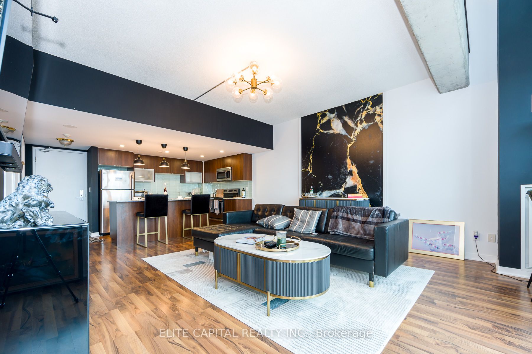 59 East Liberty Street 2207