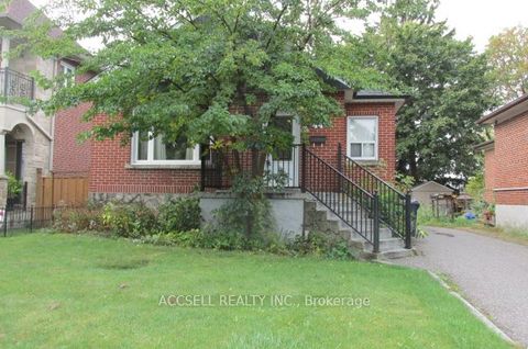 Photo of 44 Cotton Avenue, Toronto, ON M1K 1Z4 (MLS # E12470773)