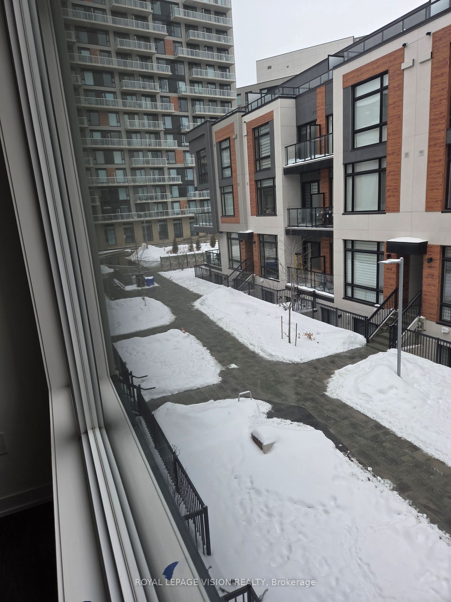 10 David Eyer Road TH 1235