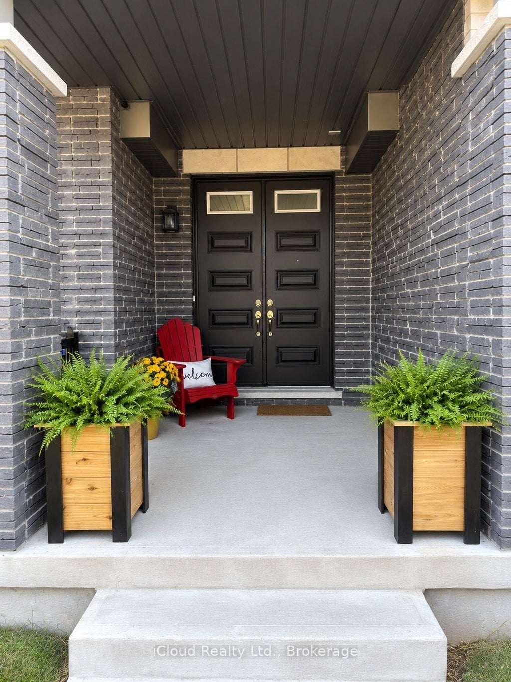 Photo of 100 Bearberry Road, Springwater, ON L9X 2C9 (MLS # S13539998)