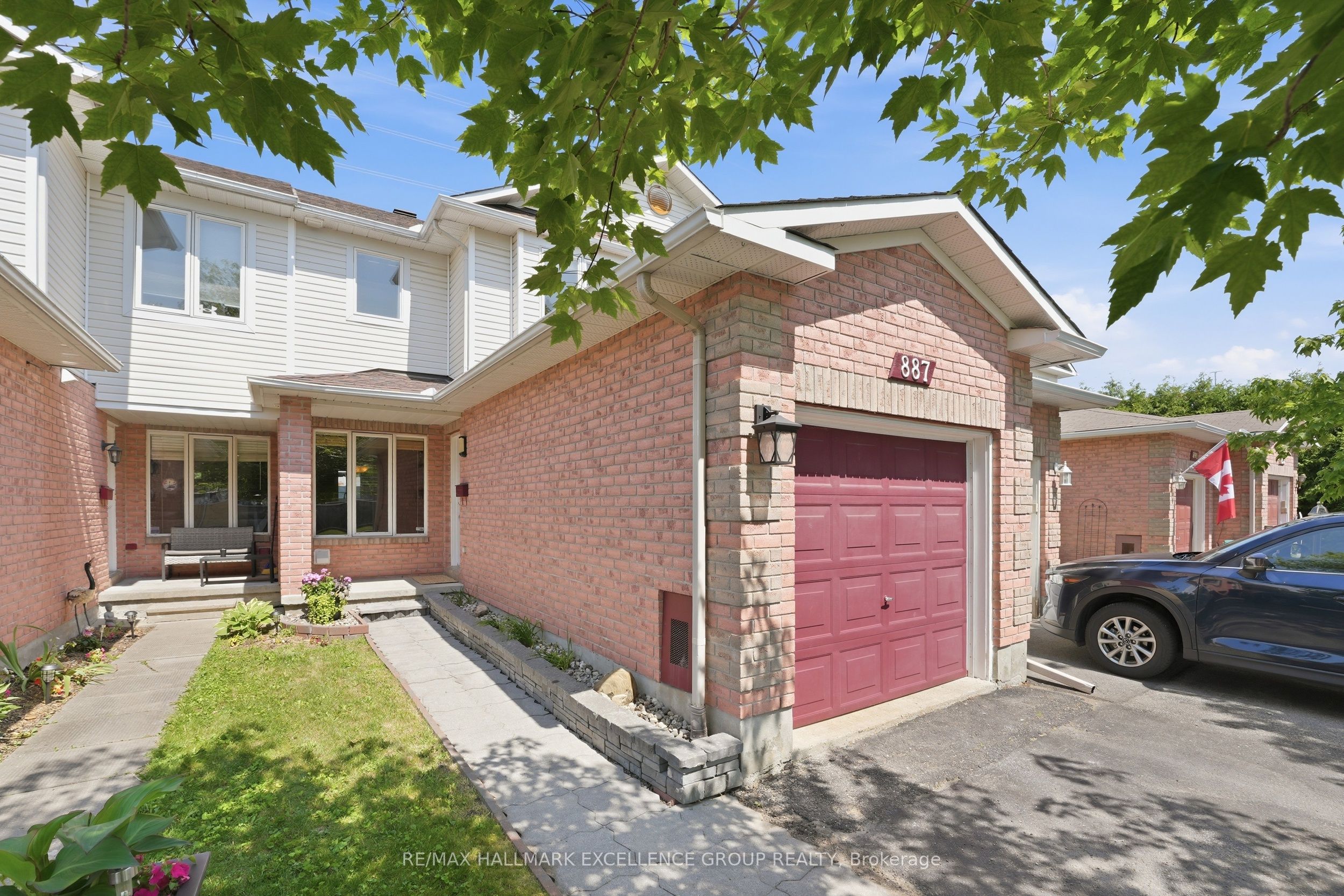 Photo 1 of 50 — 887 Nesting Way, Orleans - Cumberland and Area, ON K4A 3X3