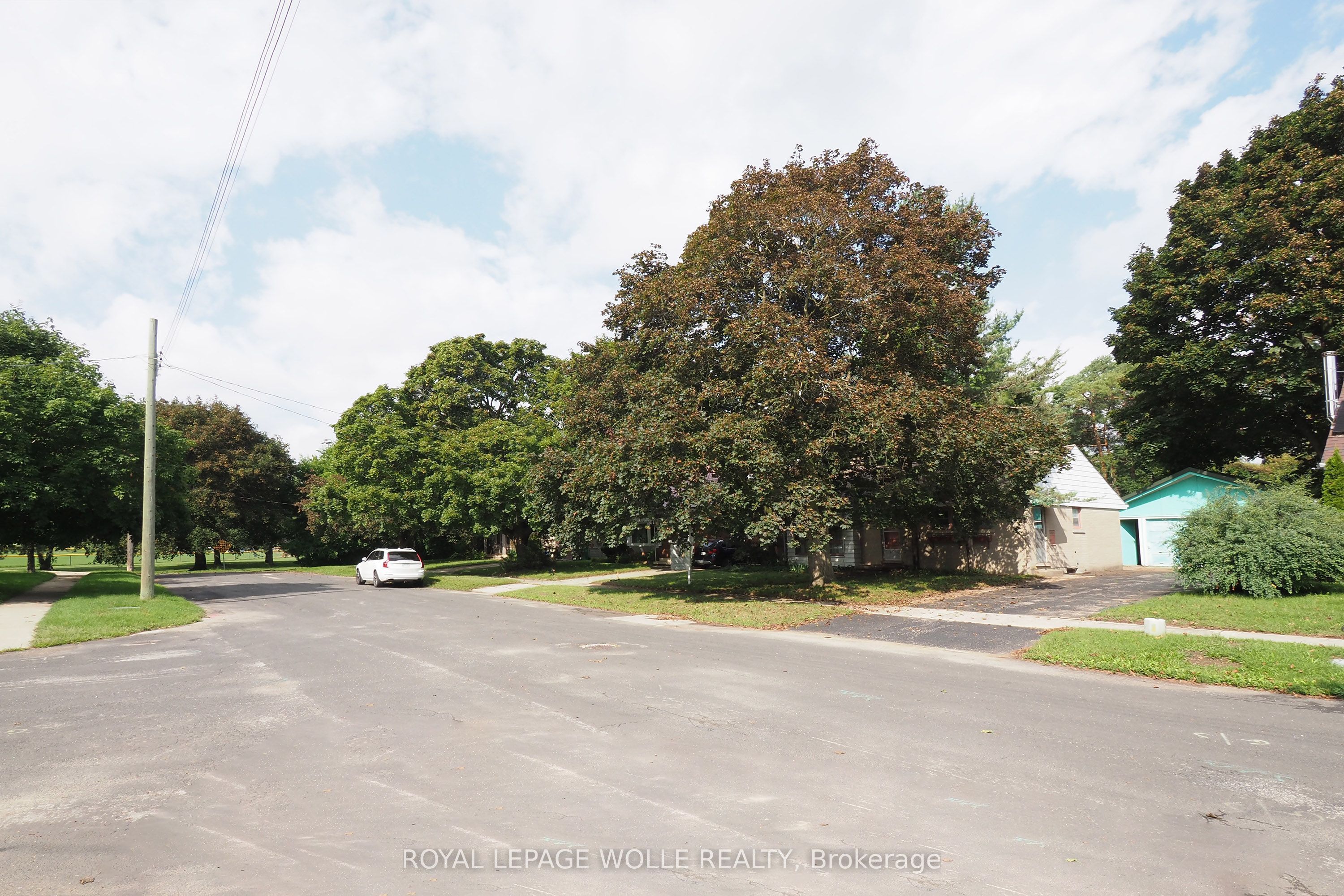 12 Oakwood Avenue