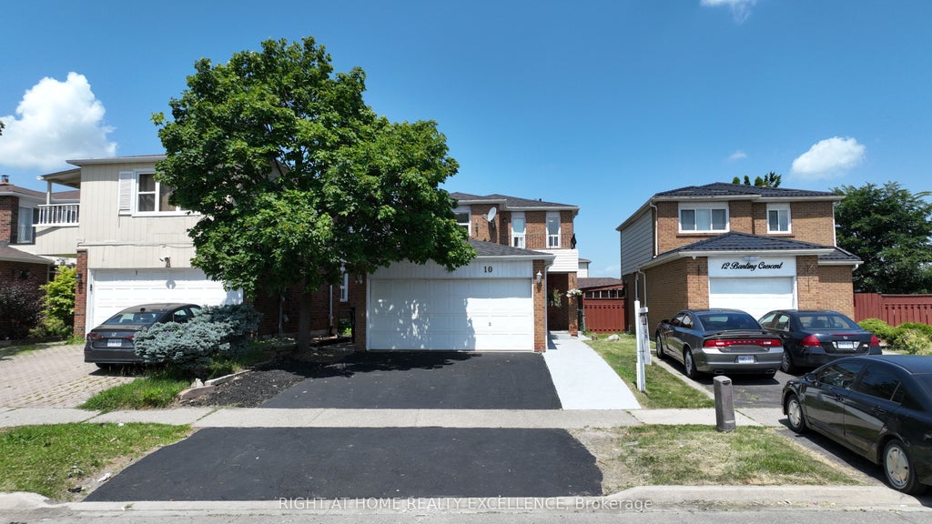 Photo of 10 Banting Crescent, Brampton, ON L6Y 2L8 (MLS # W13518898)