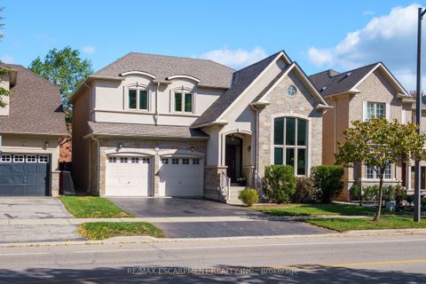 317 Great Lakes Boulevard Oakville ON L6L 0A4