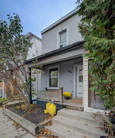 898 Eastern Avenue Toronto ON M4L 1A4